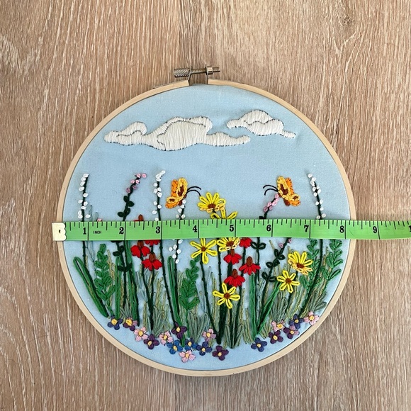 Hand Embroidered Field of Wild Flowers 8” Decorative Hoop - Picture 2 of 2